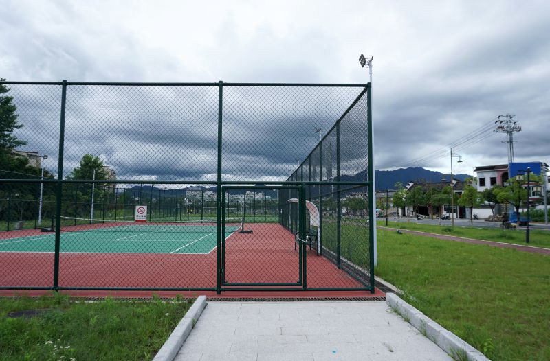 Tennis Court Fence Repair