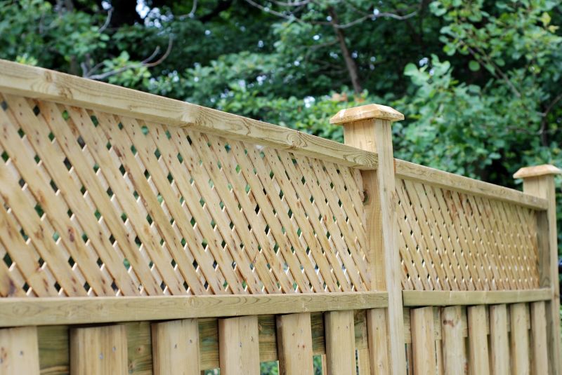 Fence Carpentry in Roseville, CA